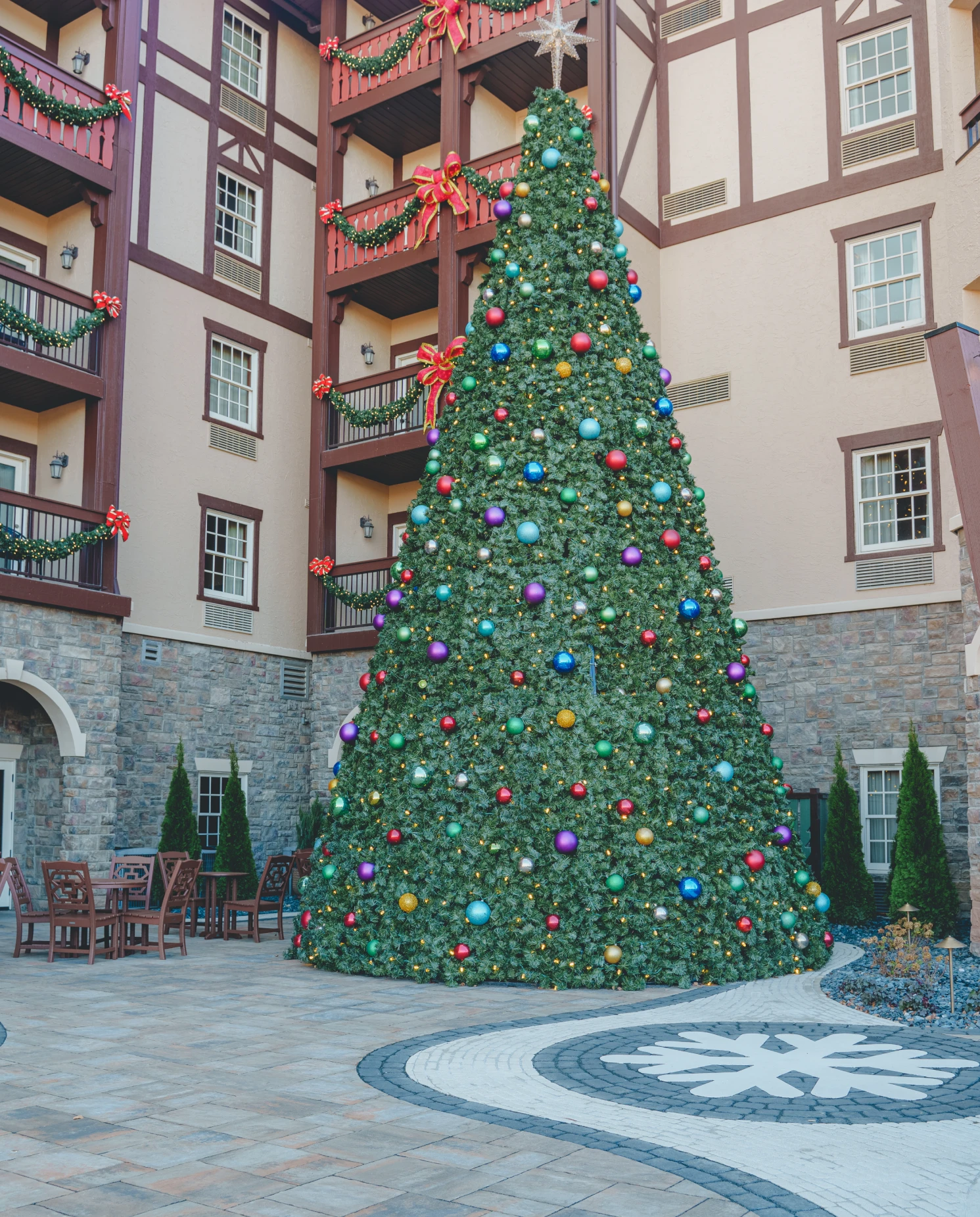 Snowflakes in the Smokies, Commercial Resort in Pigeon Forge, TN - photo 1