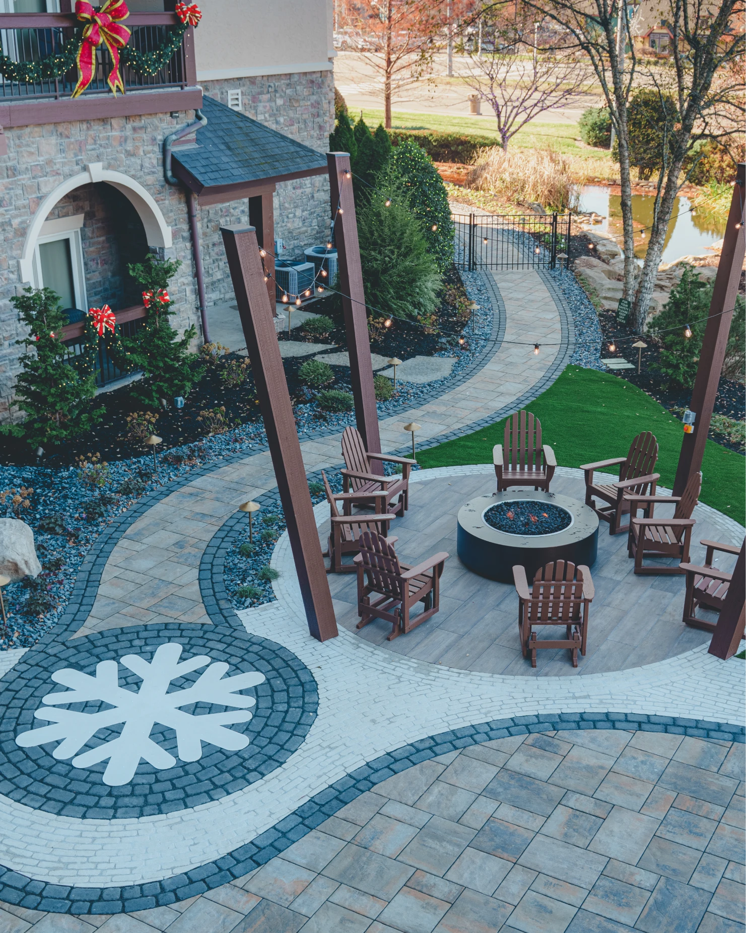 Snowflakes in the Smokies, Commercial Resort in Pigeon Forge, TN - photo 6